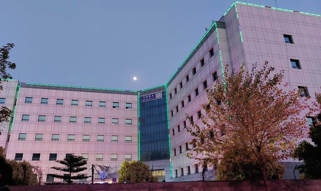 campus banner