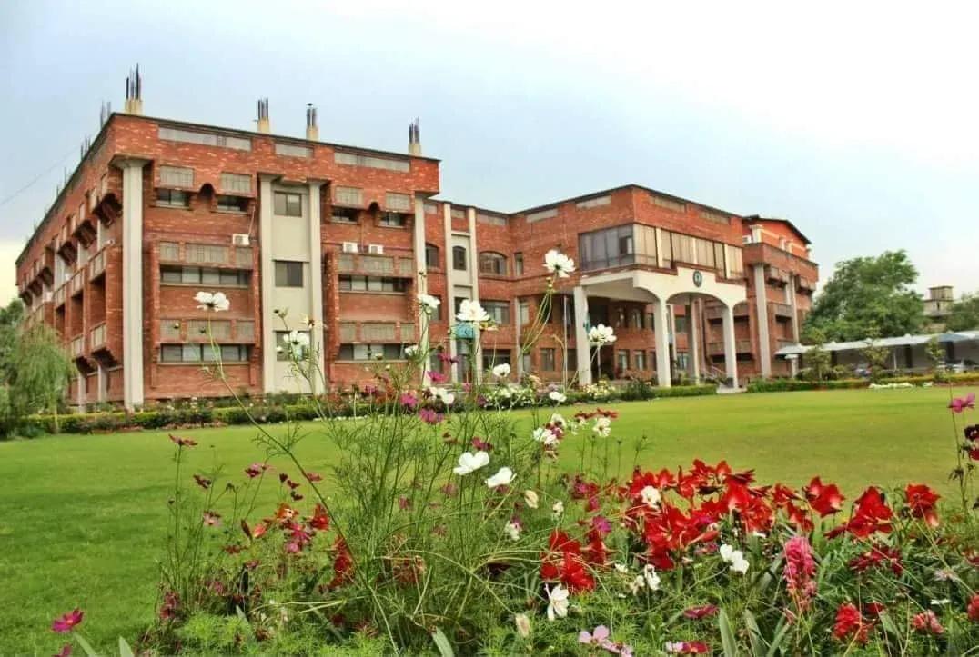 campus-logo
